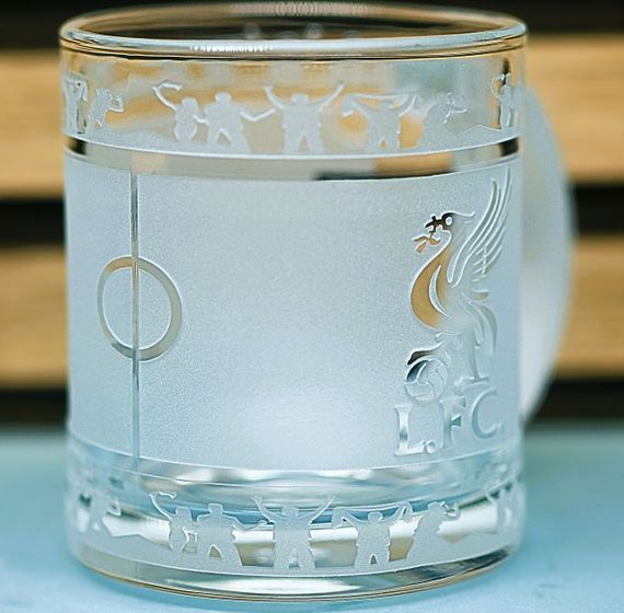 Скляна чашка 320 мл Liverpool з гравіюванням подарунок для фаната ФК Ліверпуль футбольна кружка кругова | Зображення 4