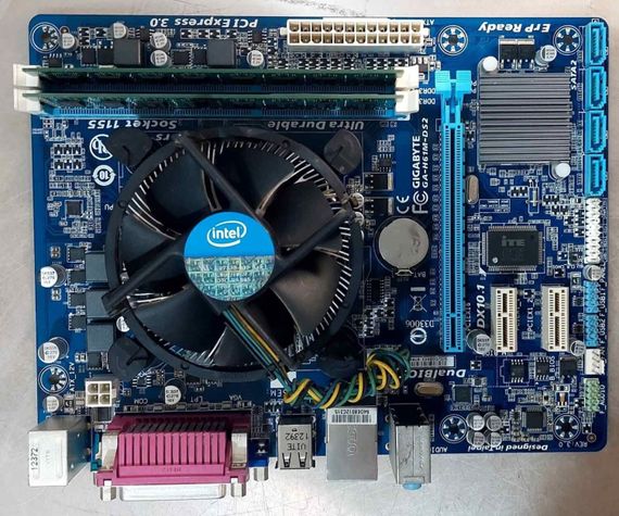 Комплект: Материнська плата Gigabyte GA-H61M-DS2 / Intel Core i5-3470 (4 ядра по 3.2 - 3.6 GHz) / 8 GB DDR3 / Intel HD Graphics 2500 / Socket LGA1155 / Кулер б/в | Зображення 1