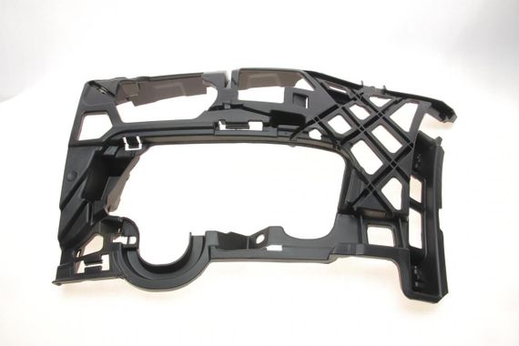 Кронштейн кріплення бампера переднього L VW Golf VII 12-20 88071439502