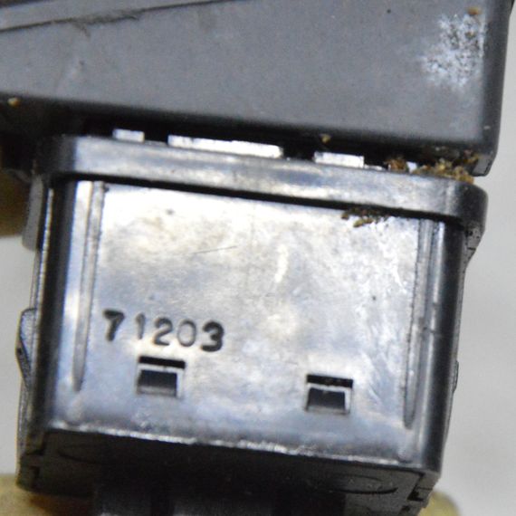 Кнопка обігріву сидіння Hyundai i30 2007-2012 Перемикач підігріву сидіння Хюндай ай30 71203 | Зображення 2