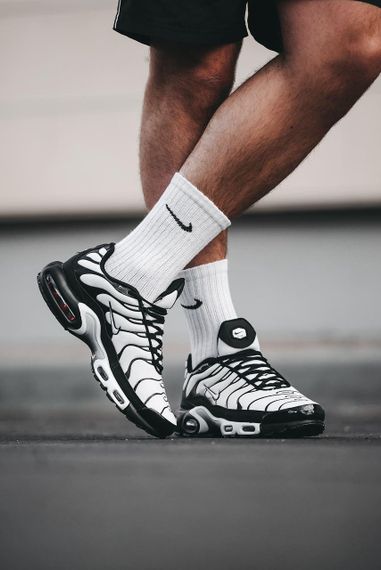Кроссовки N-ike Air Max TN Black/White | кеды мужские 42 - 26,5 см | Зображення 7