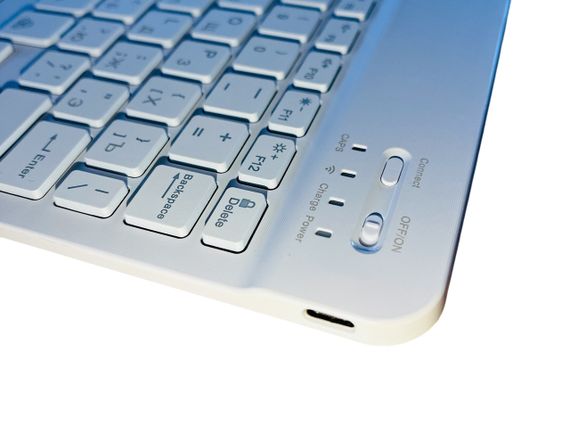 Бездротова клавіатура Primo KB02 Bluetooth з підсвічуванням - White | Зображення 6