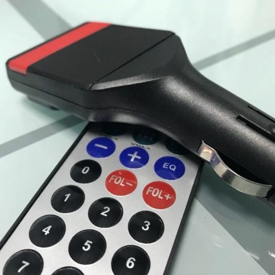 Автомобільний FM-модулятор трансмітер Fm-04, MP3 Player з пультом дистанційного керування | Зображення 2