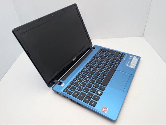 Нетбук Acer Aspire One 725 Blue / 11.6" (1366x768) TN / AMD C-60 (2 ядра по 1.0 - 1.3 GHz) / 4 GB DDR3 / 120 GB HDD / AMD Radeon HD 6290 Graphics / WebCam / АКБ не держит б/у | Зображення 5
