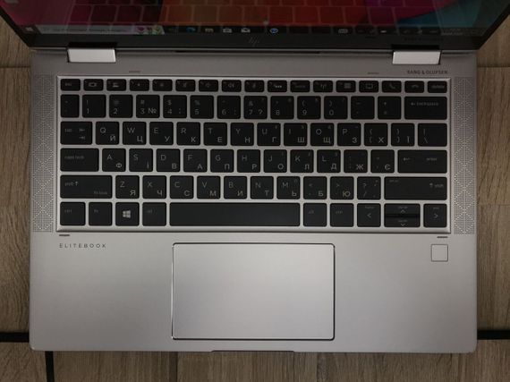 Ноутбук-трансформер Б-класс HP EliteBook x360 1030 G3 / 13.3" (1920x1080) IPS Touch / Intel Core i5-8350U (4 (8) ядра по 1.7 - 3.6 GHz) / 8 GB DDR3 / 256 GB SSD M.2 / Intel UHD Graphics 620 / WebCam / HDMI б/у | Зображення 3