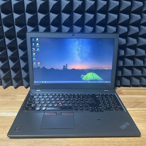 Ноутбук Lenovo ThinkPad T550 / 15.6" (1920x1080) IPS / Intel Core i5-5300U (2 (4) ядра по 2.3 - 2.9 GHz) / 8 GB DDR3 / 128 GB SSD / Intel HD Graphics 5500 / WebCam б/у | Зображення 1