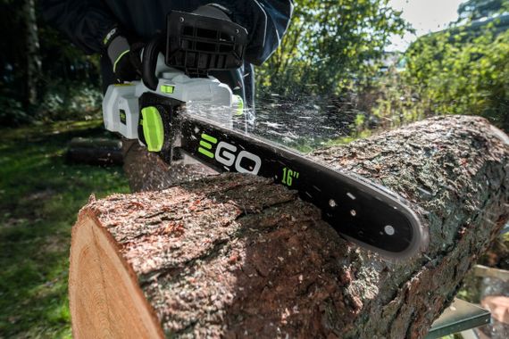 Пила цепная аккумуляторная EGO CS1614E (40 см, 20.5 м/с, 56 В) | Зображення 4