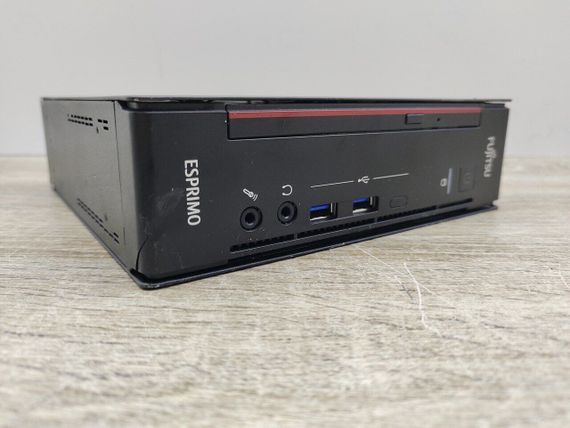 Неттоп Fujitsu Esprimo Q558 USFF / Intel Core i5-8400T (6 ядер по 1.7 - 3.3 GHz) / 8 GB DDR4 / 240 GB SSD / Intel HD Graphics 630 / DVD-ROM б/в | Зображення 3