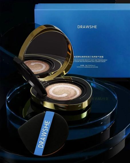 Триколірний кушон для обличчя + спонжик 10мл, Drawshe / Зволожуючий тональний крем кушон / Крем пудра кушон | Зображення 1