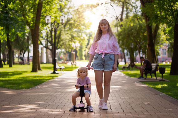 Дитячий самокат Miqilong Alamo рожевий ALAMO-125-PINK | Зображення 1