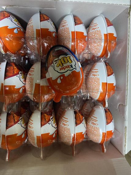 🚀🔥 Kinder Joy Strong Things 20 г – шоколадне яйце з іграшкою | Нова серія | Оригінал | Зображення 5