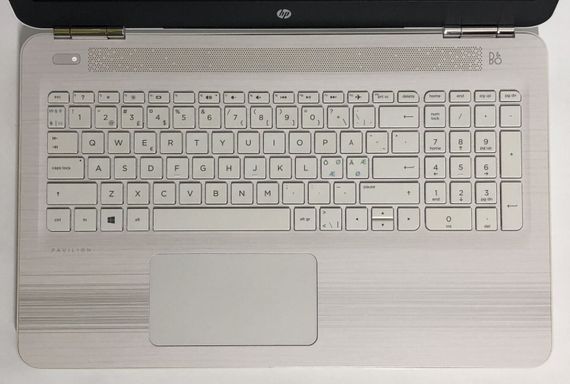 Ноутбук HP Pavilion 15-aw020no / 15.6" (1366x768) TN / AMD A6-9210 (2 ядра по 2.4 - 2.8 GHz) / 8 GB DDR4 / 256 GB SSD / AMD Radeon R4 Graphics / WebCam / Win 10 Home б/в | Зображення 7