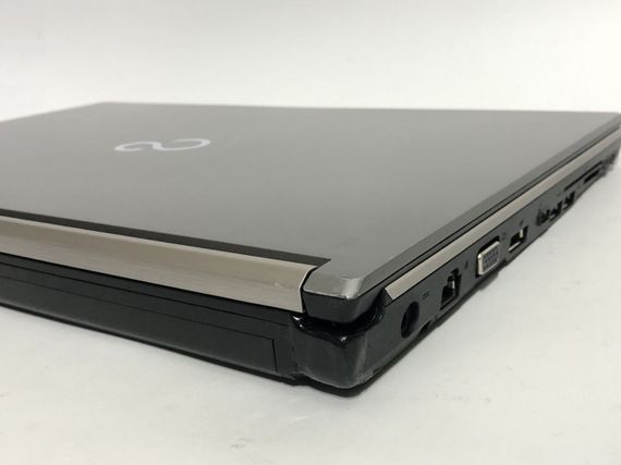 Мобільна робоча станція Б-клас Fujitsu Celsius H760 / 15.6" (1920x1080) IPS / Intel Core i5-6440HQ (4 ядра по 2.6 - 3.5 GHz) / 16 GB DDR4 / 256 GB SSD / nVidia Quadro M600M, 2 GB GDDR5, 128-bit / WebCam / Win 10 Pro б/в | Зображення 9
