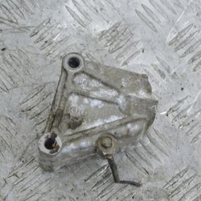 Кронштейн двигуна 1.8 SCI Ford Mondeo III 2000-2007 Кріплення опора мотора Форд Мондео 3 2S7G9J444AD