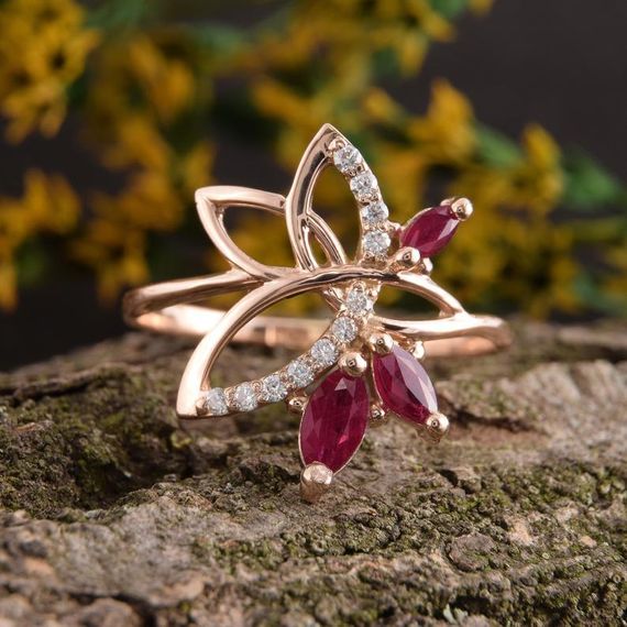 Кольцо из красного золота с рубинами 19 | Зображення 2