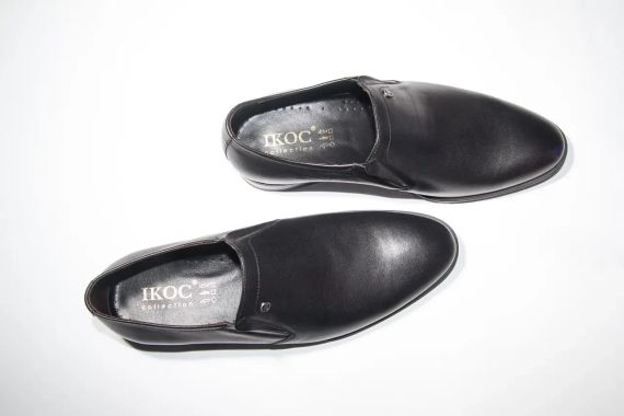 Кожаные туфли черные на резинке 43 размер | Зображення 6