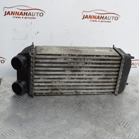 Радіатор інтеркулера Peugeot 206 1.6 HDI інтеркулер Пежо 9648402780