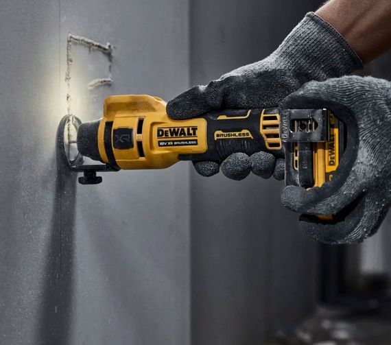 Фрезер акумуляторний для вирізання гіпсокартону DeWalt без АКБ та ЗП DCE555N | Зображення 7