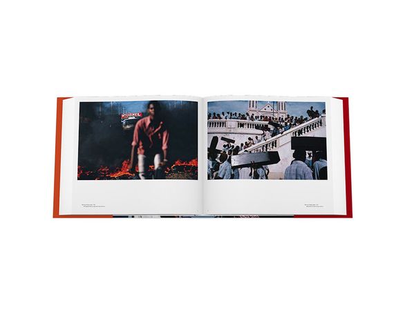 Книга найкращі фотографи світу Алекс Вебб The Suffering of Light: Thirty Years of Photographs by Alex Webb | Зображення 3