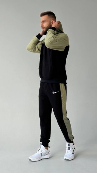 Чоловічий спортивний костюм Nike чорний з оливковими вставками | Зображення 1