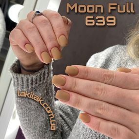 Гель-лак Moon Full Winter №639 насичений латте 8мл