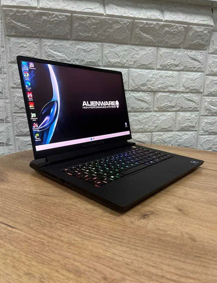 Ноутбук Dell Alienware m15 R7 15,6" 360Hz i9 12900H 32Gb SSD 1Tb RTX 3080 Б/В | Зображення 1
