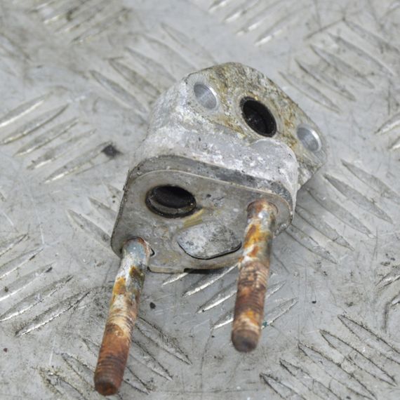 Кронштейн клапана EGR 1.2 Skoda Fabia 2000-2007 фланець вентиляції картерних газів Шкода Фабія 036131818A | Зображення 1