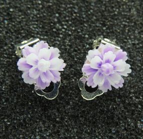 Кліпси сережки дитячі для вух без пробивання вуха Liresmina Jewelry сережки у вигляді квітки "Еклерчик" фіолетові