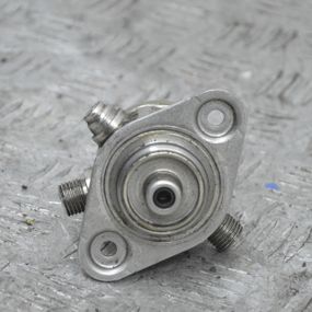 ПНВТ BMW F01 F04 F07 F10 F11 F12 F13 X5 X6 2007-2015 Паливний насос високого тиску БМВ 13517595339