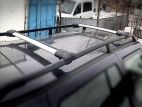 Поперечины на стандартные рейлинги без замка Can V1 (2 шт) до 105 см, Черный для Mitsubishi ASX 2010-2023 гг