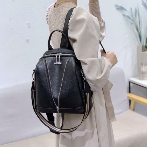 Рюкзак жіночий чорний шкіряний з ременем 35538 | Зображення 4