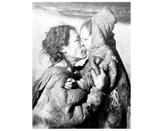 Книги о фотографах Эдвард Стейхен Edward Steichen. The Family of Man фотоискусство книги с иллюстрациями | Зображення 4