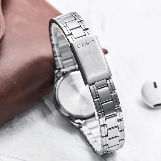 Годинник Casio LTP-V005D-4B2 | Зображення 2