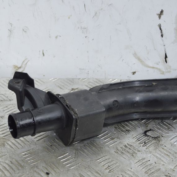 Патрубок інтеркулера 1.5 DCI Renault Kangoo 1998-2008 Трубка шланг інтеркулера Рено Кангу 8200296982 | Зображення 1
