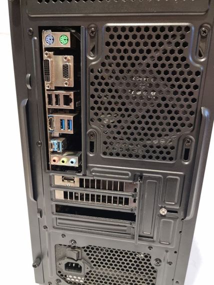 Ігровий ПК Chieftec Tower / Intel Core i5-6600K (4 ядра по 3.5 - 3.9 GHz) / 16 GB DDR4 / 480 GB SSD + 500 GB HDD / AMD Radeon RX 570, 8 GB GDDR5, 256-bit / 500W б/в | Зображення 3