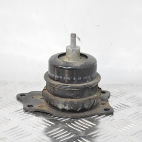 Подушка двигуна права 1.2-1.9 Volkswagen Fox Polo 2001-2014 Опора мотора права Фольксваген Фокс Поло 6R0199167AB