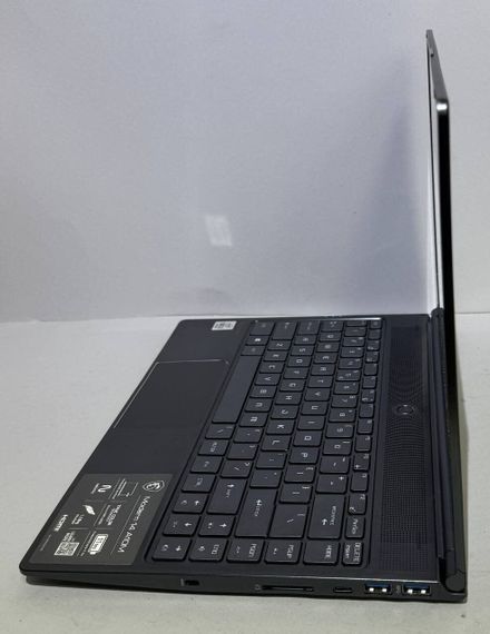 Ультрабук Б-класс Modern 14 MS-14B3 / 14" (1920x1080) TN / Intel Core i5-10210U (4 (8) ядра по 1.6 - 4.2 GHz) / 16 GB DDR4 / 512 GB SSD / Intel UHD Graphics / WebCam б/у | Зображення 5