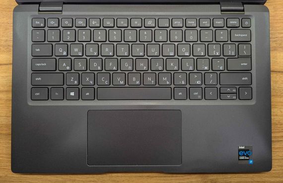 Ультрабук Dell Latitude 7420 / 14" (1920x1080) IPS / Intel Core i7-1185G7 (4 (8) ядра по 3.0 - 4.8 GHz) / 16 GB DDR4 / 256 GB SSD / Intel Iris Xe Graphics / WebCam / USB Type-C / Windows 11 б/в + Подарунок Бездротова миша / USB | Зображення 2