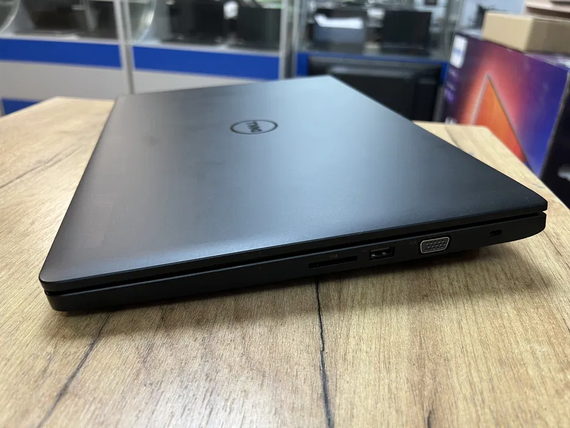 Ноутбук Dell Latitude 3570 15.6 HD core i5 6200u/8gb/500gb HDD | Зображення 3