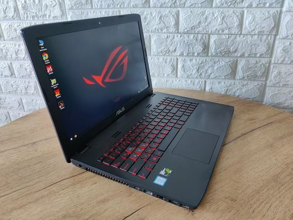 Ноутбук  Asus ROG GL552VW 15.6"IPS i7 6700HQ 16Gb SSD256+HDD500 GTX960M Б/У | Зображення 1
