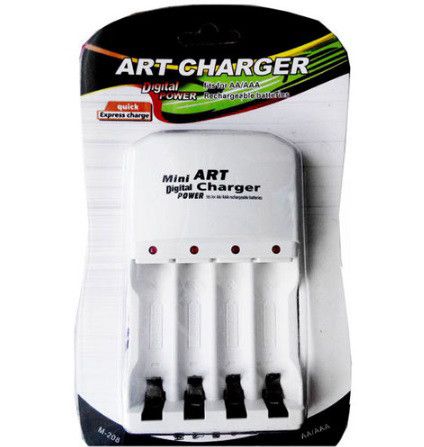 Зарядное устройство ART CHARGER M-208 на 4 аккумуляторных батареи ААА и АА Белый