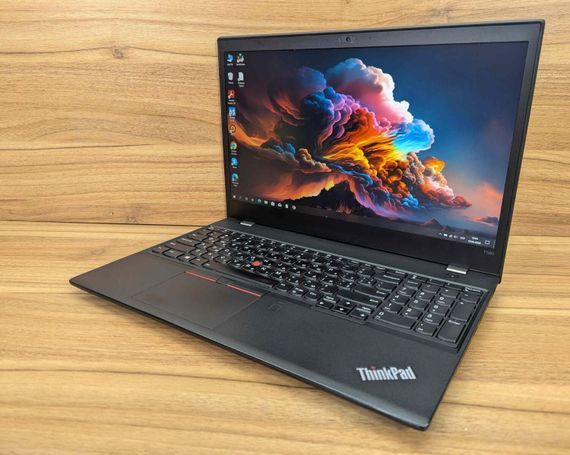 Ультрабук Lenovo ThinkPad T580 / 15.6" (1920x1080) IPS / Intel Core i7-8650U (4 (8) ядра по 1.9 - 4.2 GHz) / 16 GB DDR4 / 512 GB SSD / Intel UHD Graphics 620 / WebCam / TouchID / Windows 10 б/в + Подарунок Бездротова миша USB | Зображення 4