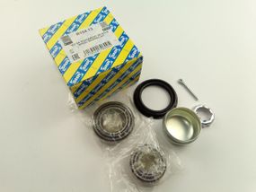 Підшипник маточини Lanos 1.5 задній SNR (R154.13) великий + сальник + ковпачок (94535210/94535218)