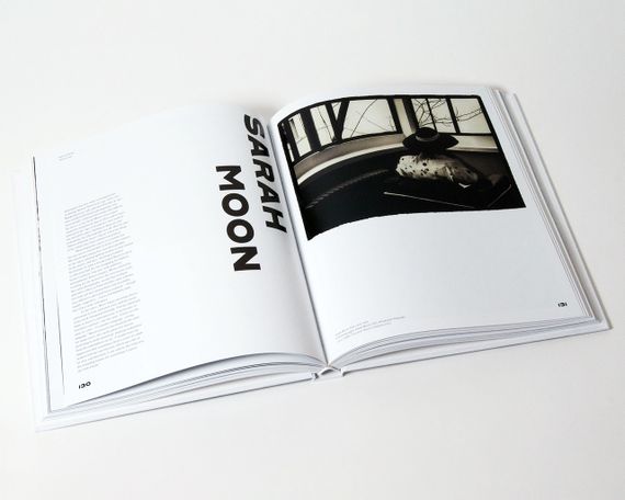 Книга про модну світлину з ілюстраціями Fashion Photography: The Story in 180 Pictures. Eugénie Shinkle | Зображення 1