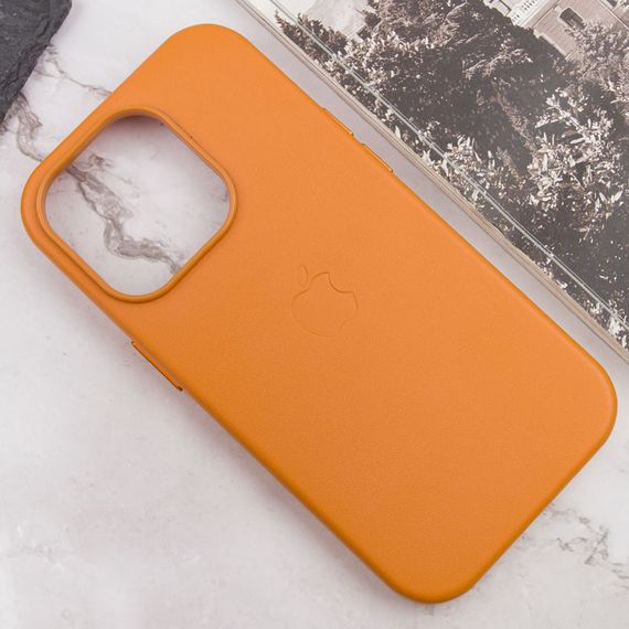 Шкіряний чохол Leather Case (AAA) with MagSafe and Animation для Apple iPhone 13 Pro (6.1") Golden Brown | Зображення 3