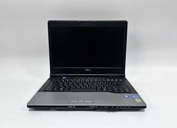 Ноутбук Fujitsu LifeBook S752 / 14" (1366x768) TN / Intel Core i3-3110M (2 (4) ядра по 2.4 GHz) / 8 GB DDR3 / 120 GB SSD / Intel HD Graphics 4000 + гравировка клавиатуры б/у | Зображення 3