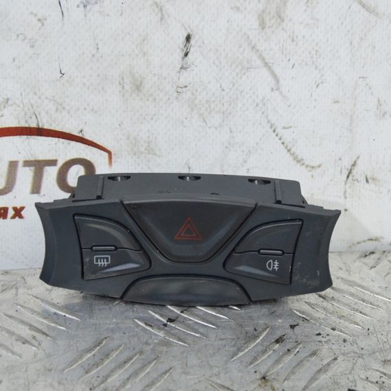 Кнопка аварійки Ford Ka 2009-... Кнопка включення аварійного сигналу Ford Ka 735475934