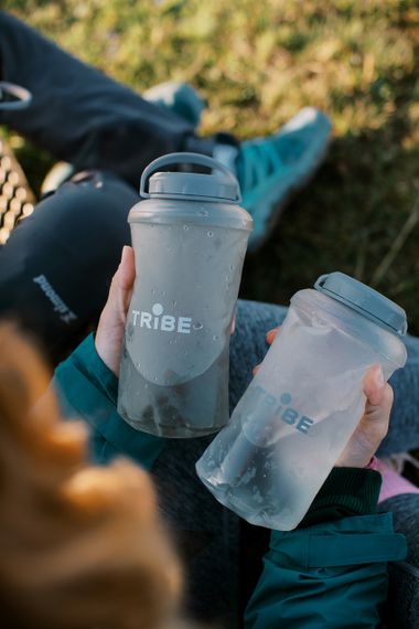 Пляшка м'яка Tribe Soft Bottle 1 л Grey, складана питна фляга-гідратор туризм, зручна пляшка тріб спорт риболовля | Зображення 3