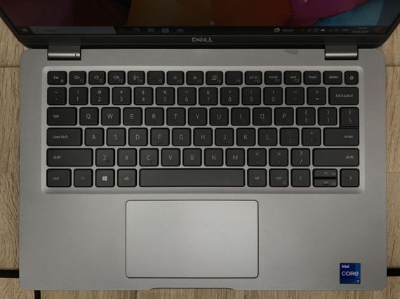 Ультрабук Б-класс Dell Latitude 5420 / 14" (1920x1080) IPS / Intel Core i7-1185G7 (4 (8) ядра по 3.0 - 4.8 GHz) / 8 GB DDR4 / 256 GB SSD M.2 / Intel Iris Xe Graphics / WebCam / Windows 10 б/у | Зображення 3