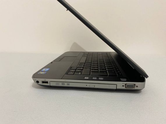 Ноутбук Dell Latitude E5430 / 14" (1600x900) TN / Intel Core i5-3210M (2 (4) ядра по 2.5 - 3.1 GHz) / 8 GB DDR3 / 320 GB HDD / Intel HD Graphics 4000 / DVD-RW б/в | Зображення 5